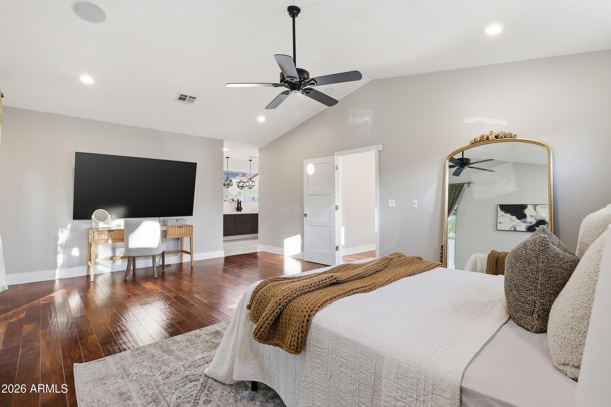 1123 East Coronado Road Phoenix, AZ 85006 - Photo 6 of 37