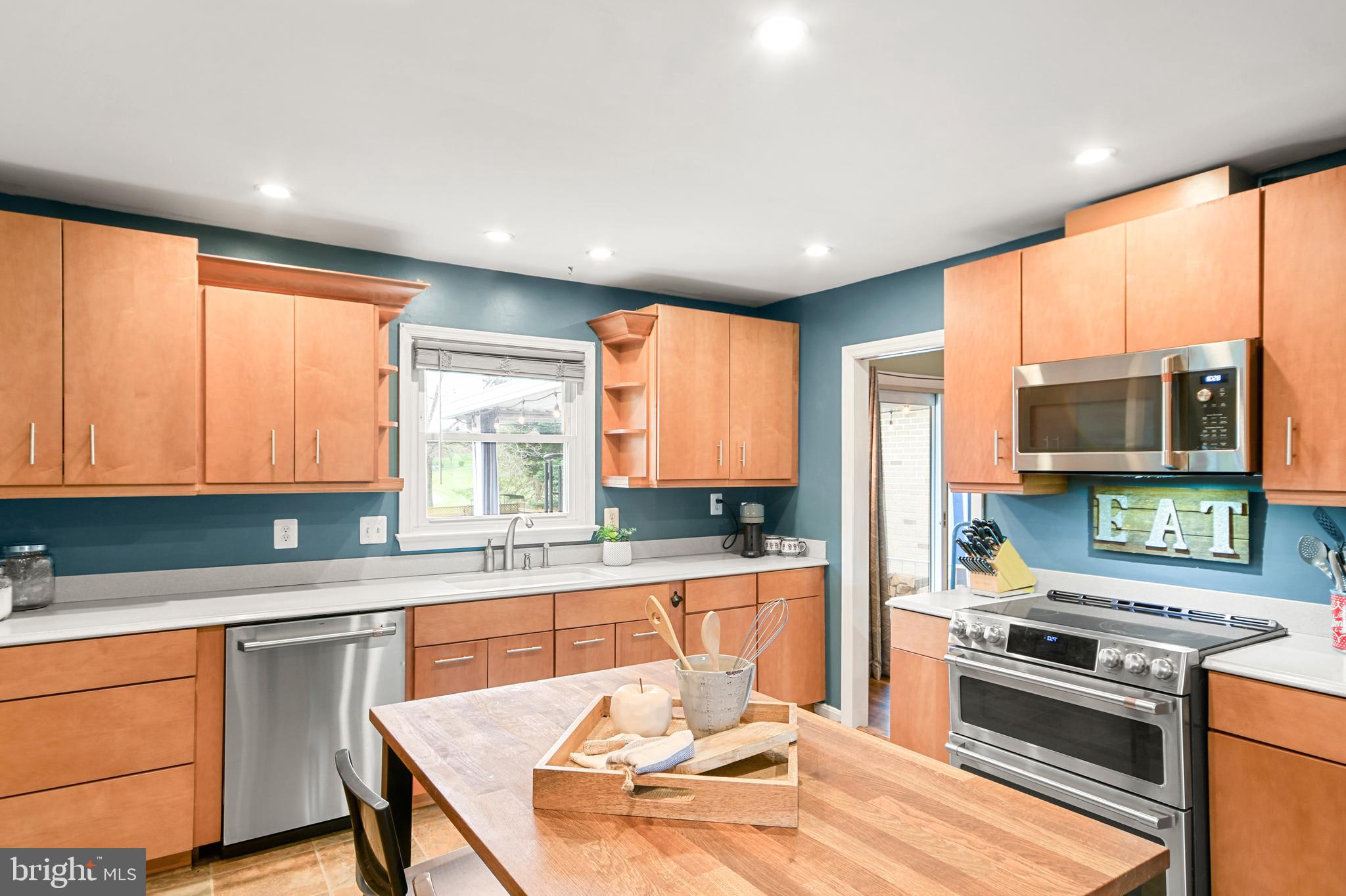 4220 Spring View Court Jefferson, MD 21755 - Photo 21 of 79 Kitchen