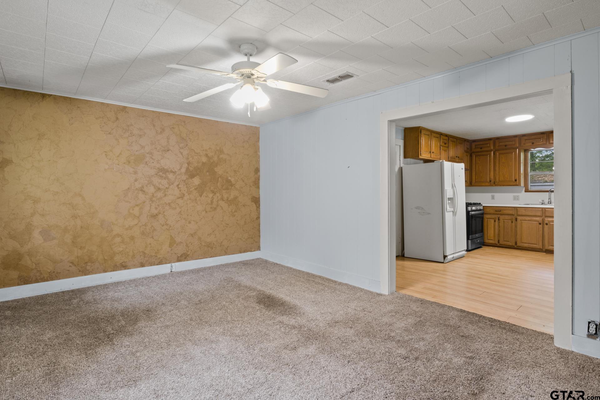 403 Pace Street Naples, TX 75568 - Photo 6 of 36