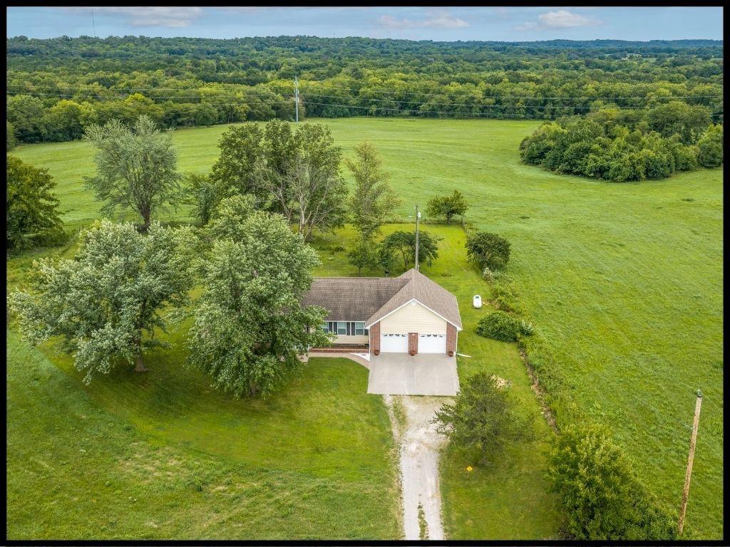 560 Northeast 115th Road Knob Noster, MO 65336 - Photo 3 of 56 Gallery Image 3
