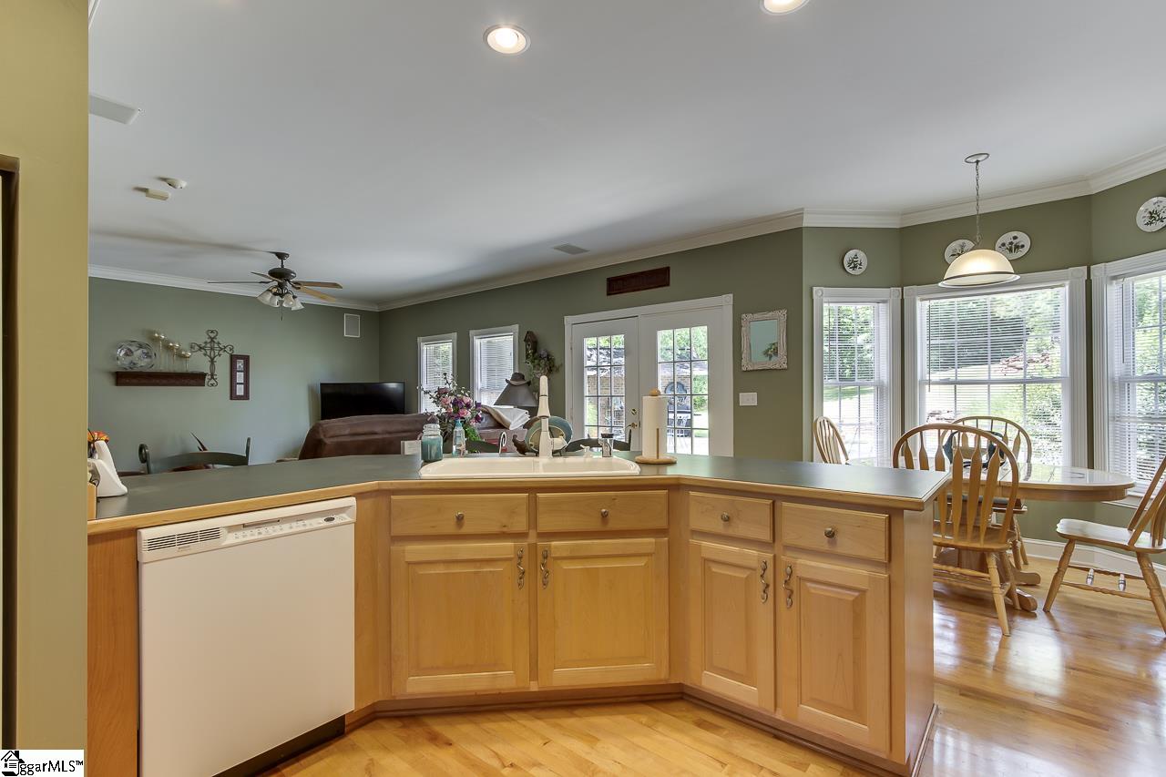 123 Nix Road Liberty, SC 29657 - Photo 10 of 36