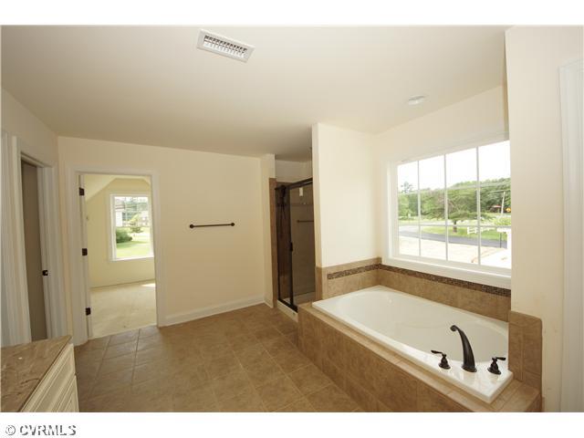 10661 Courtney Road Glen Allen, VA 23060 - Photo 12 of 16 Gallery Image 12