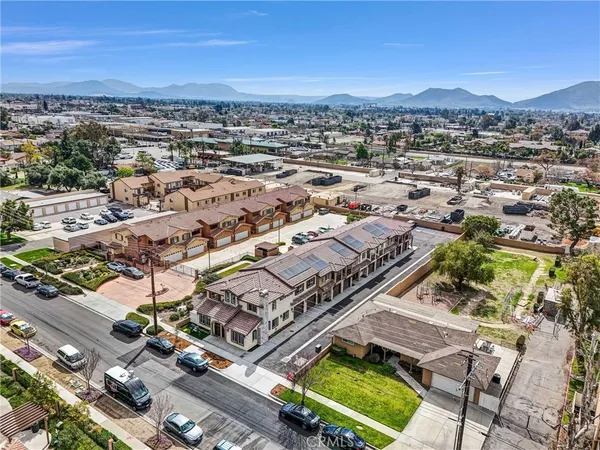 $2,995 | 16385 Valencia Avenue, Unit 3, Fontana, CA 92335