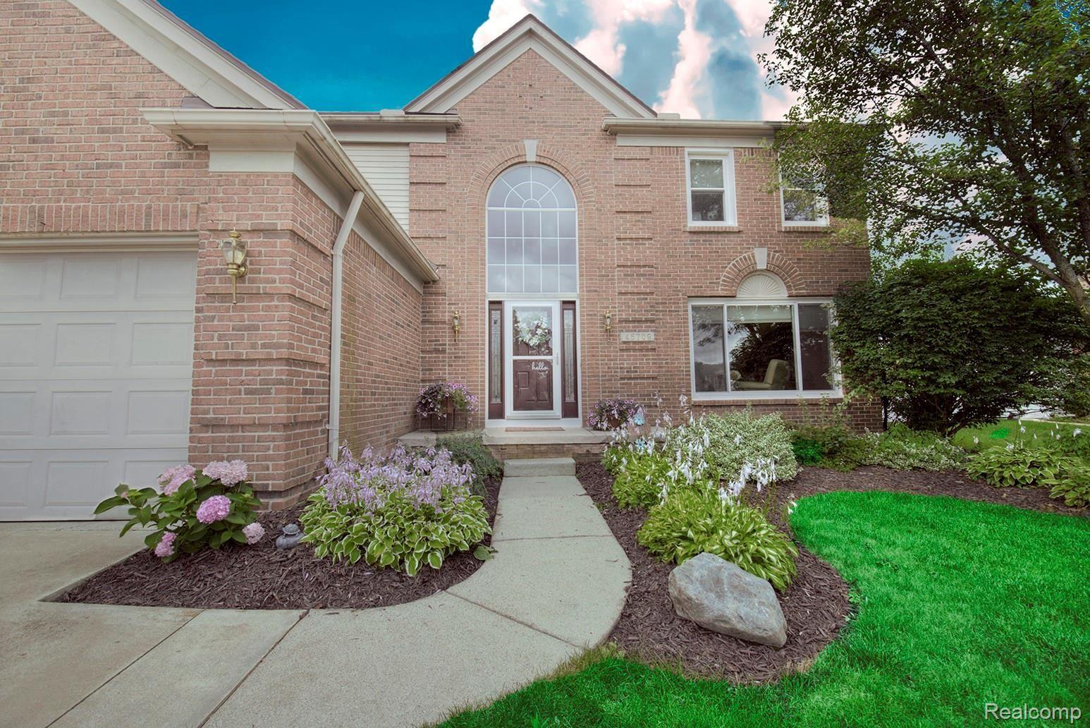 45709 Radnor Road Canton, MI 48187 - Photo 3 of 43 20190722-_MG_1019_20_21_22_23_24_Enhancer.jpg