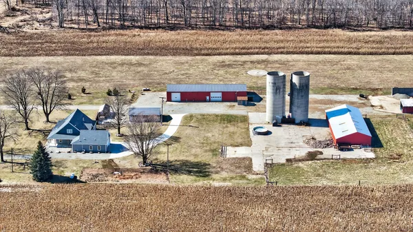 $924,900 | 8700 Mosherville Road, Horton, MI 49246
