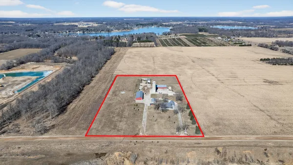 $924,900 | 8700 Mosherville Road, Horton, MI 49246