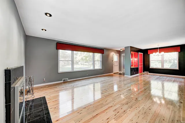 $679,000 | 6065 Gladden Drive, Indianapolis, IN 46220