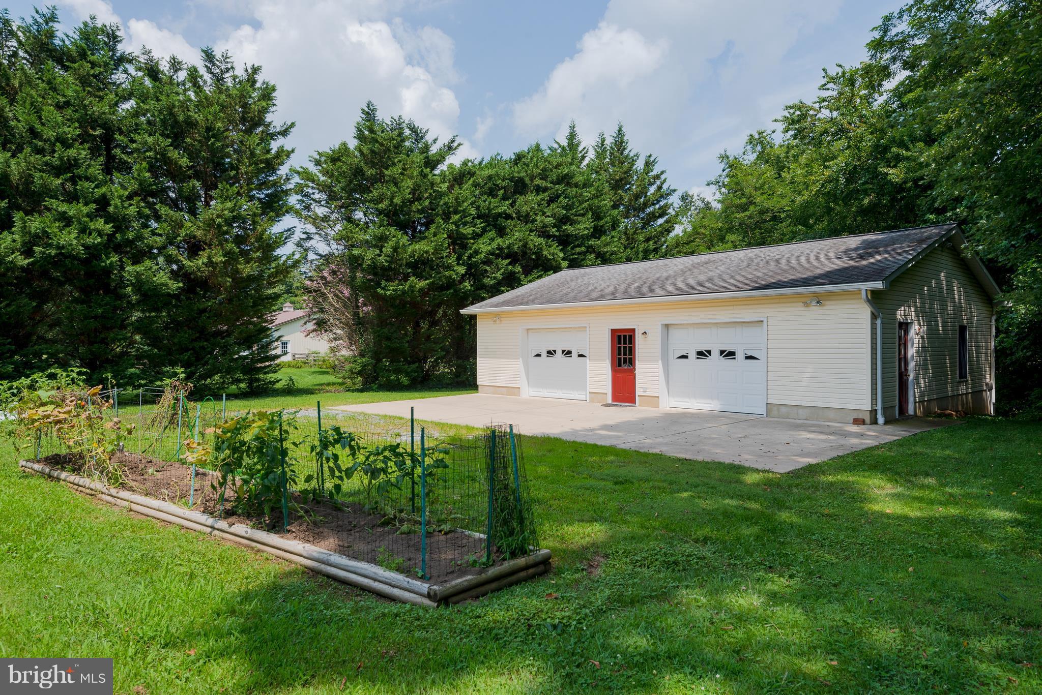 84 Old Solomons Island Road Lothian, MD 20711 - Photo 24 of 28 2 car garage
