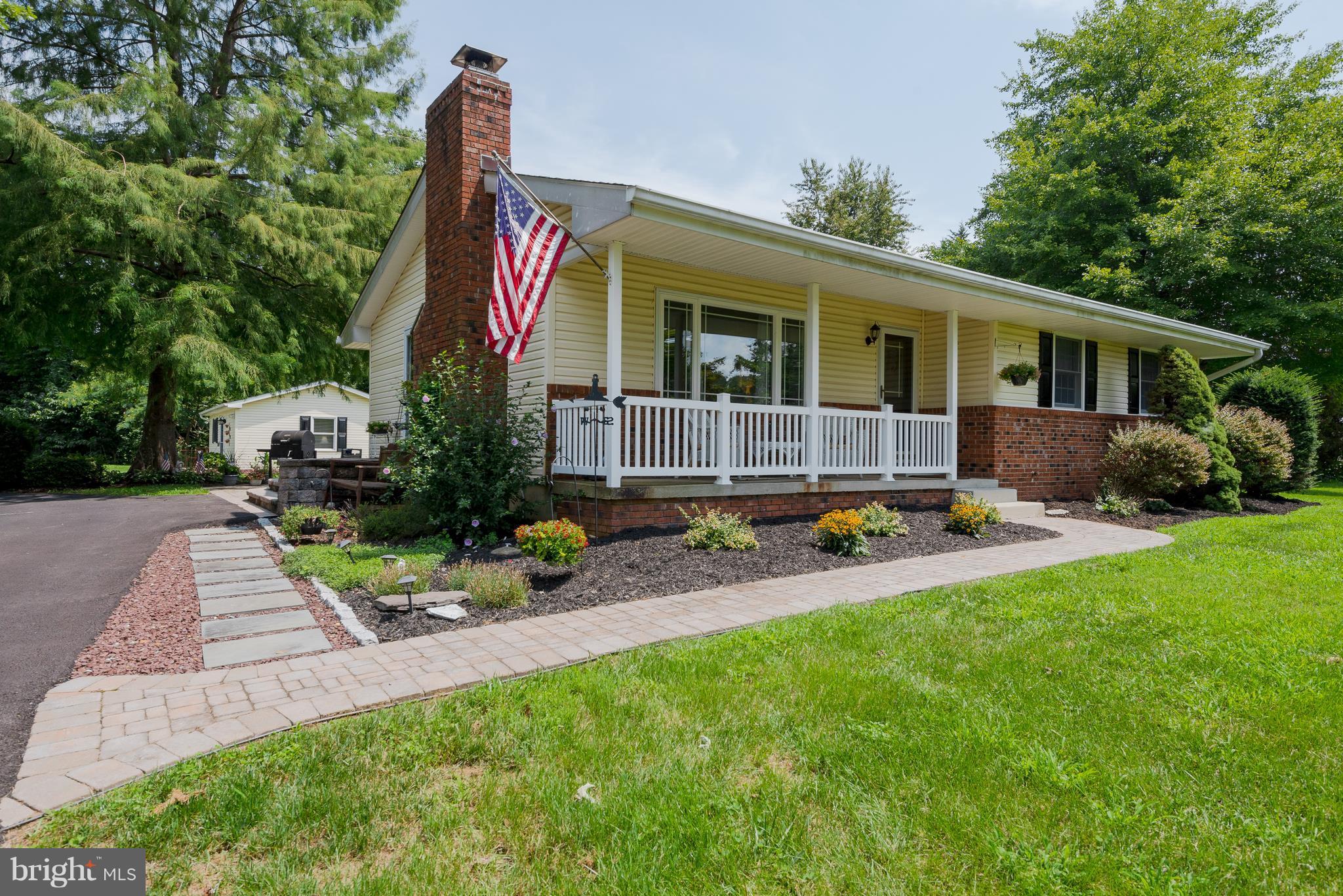 84 Old Solomons Island Road Lothian, MD 20711 - Photo 27 of 28 Front of house