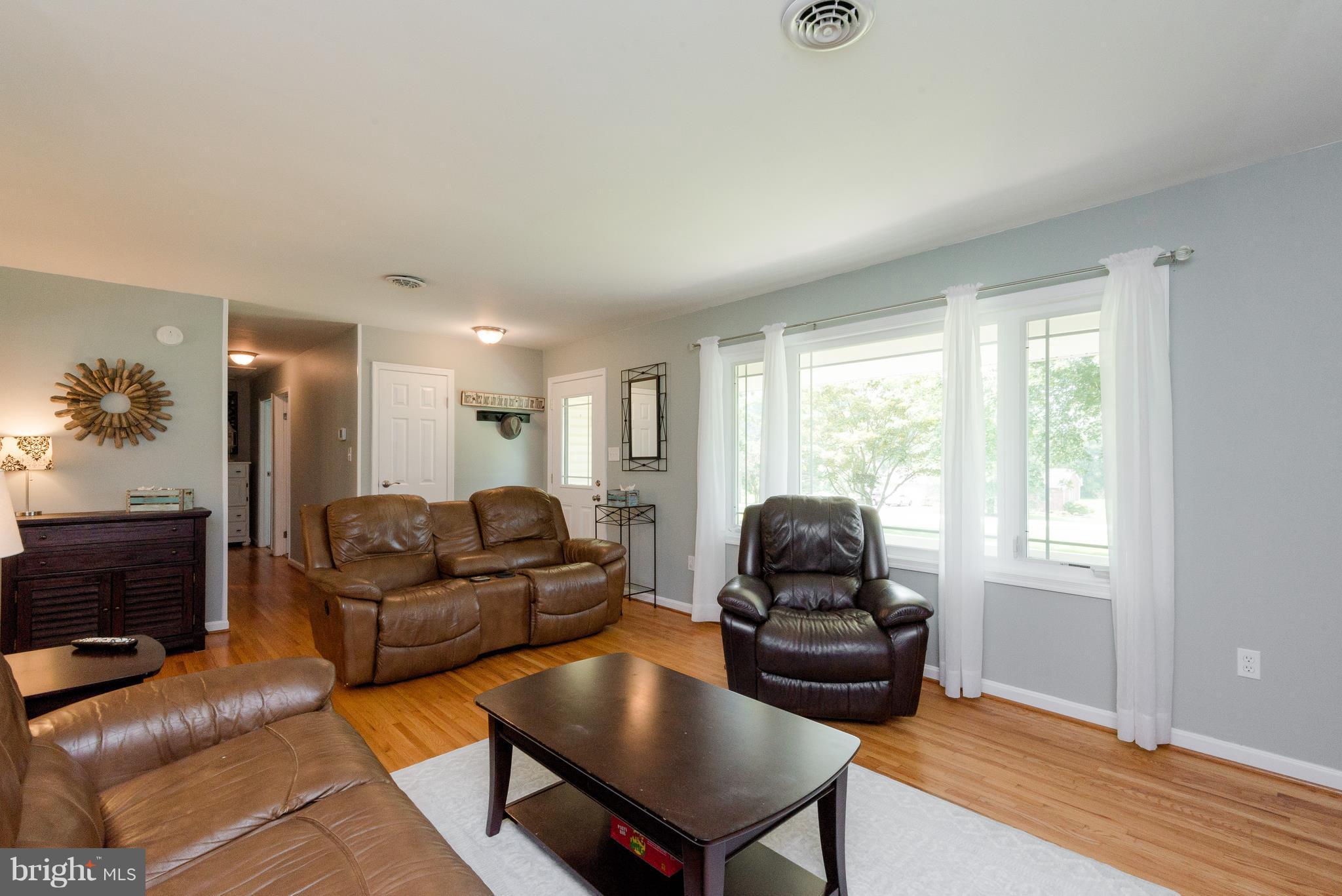 84 Old Solomons Island Road Lothian, MD 20711 - Photo 8 of 28 family room