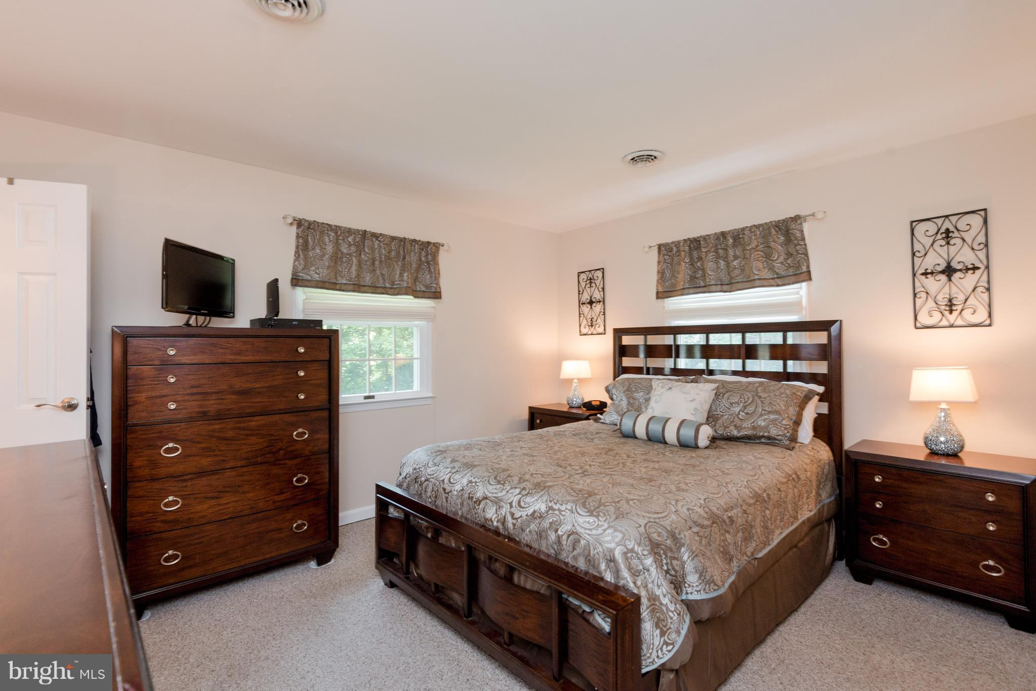 84 Old Solomons Island Road Lothian, MD 20711 - Photo 9 of 28 Owners Suite