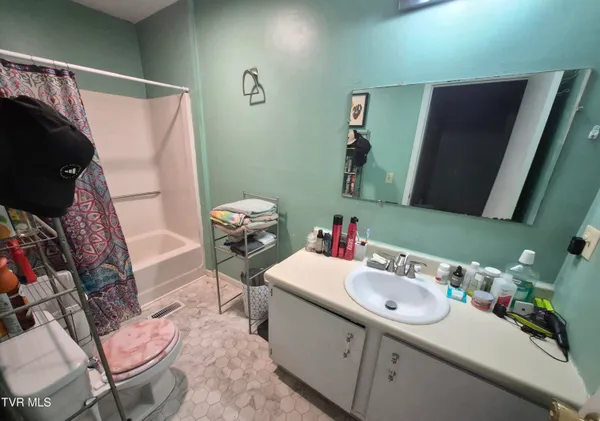 $128,000 | 111 Northwinds Drive, Unit 111, Bristol, VA 24201