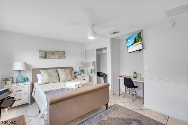 $1,095 | 4353 Country Club Boulevard, Unit C, Cape Coral, FL 33904