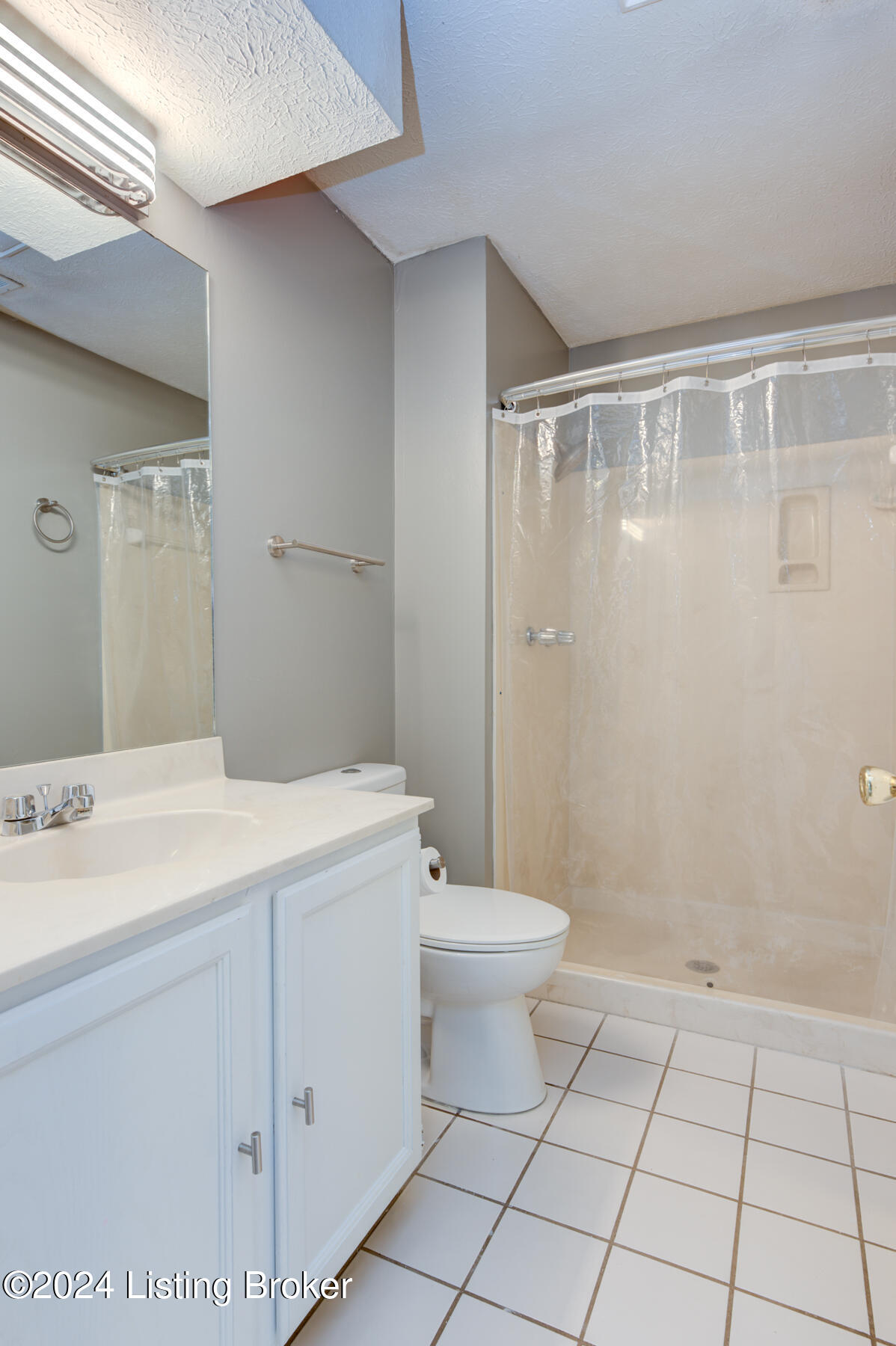 902 Forest Park Road Louisville, KY 40223 - Photo 19 of 24 GSP-902 Forest Park Rd-20