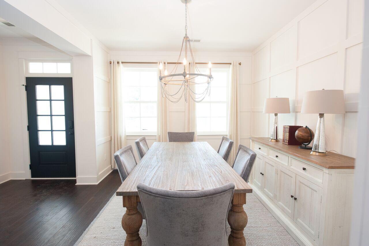 124 Riley Farms Court Summerville, SC 29486 - Photo 2 of 17 9gDAFLGQ.jpeg