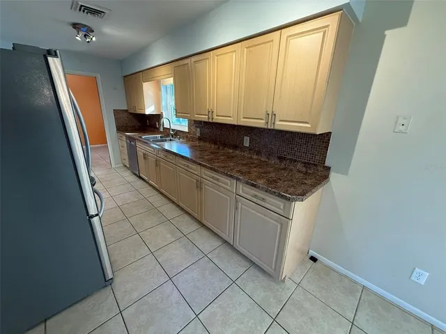 $2,300 | 1289 Coral Lane, Englewood, FL 34224