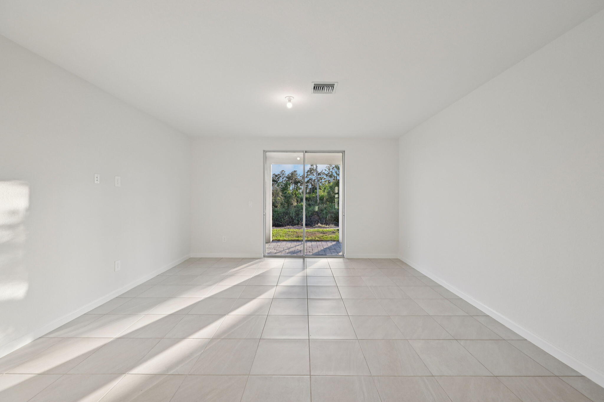 14520 Southwest New Dawn Road Indiantown, FL 34956 - Photo 7 of 38 14520 New Dawn Rd Indian (7)