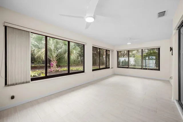 $975,888 | 5 Copaire Drive, Sewall's Point, FL 34996