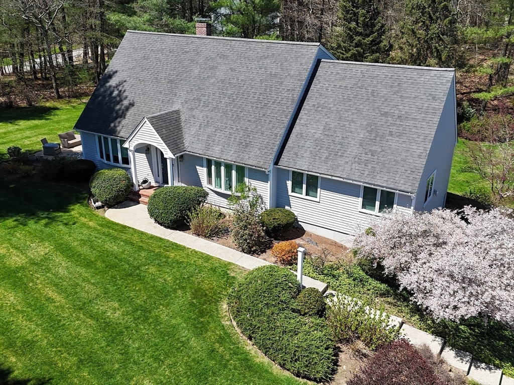 16 Bragg Road Foxboro, MA 02035 - Photo 1 of 38 Gallery Image 1