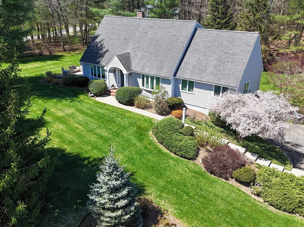 16 Bragg Road Foxboro, MA 02035 - Photo 2 of 38 Gallery Image 2