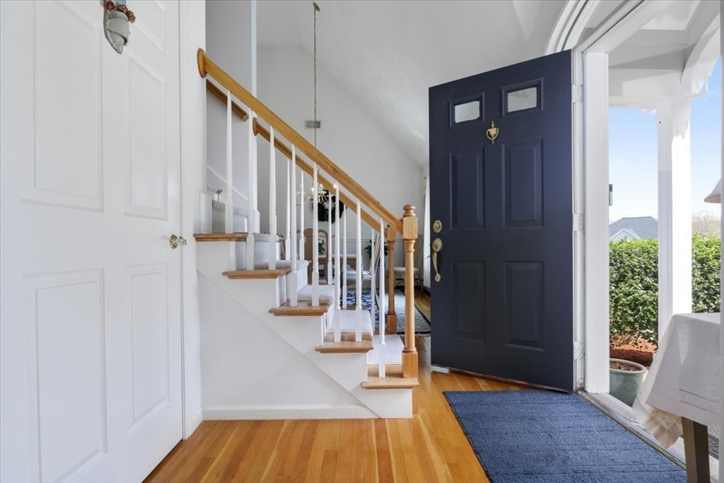 16 Bragg Road Foxboro, MA 02035 - Photo 4 of 38 Gallery Image 4