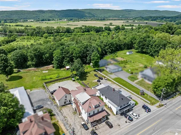 $1,495,000 | 2733 Dartmouth College Highway, Haverhill, NH 03774