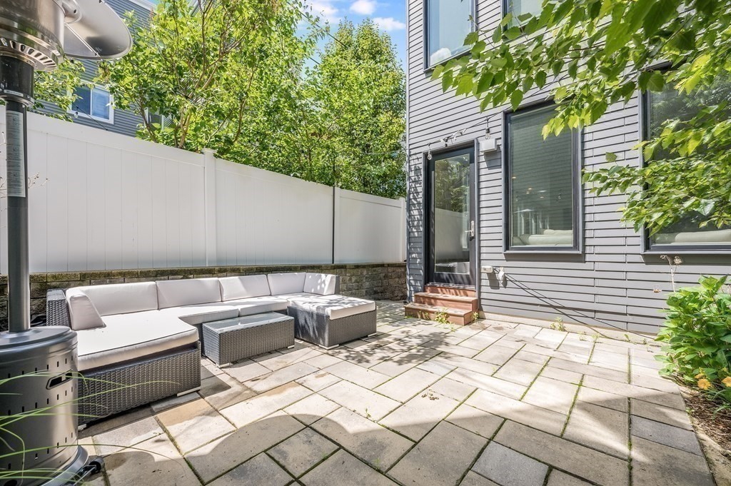 14 I Street, Unit 2 Boston, MA 02127 - Photo 11 of 13