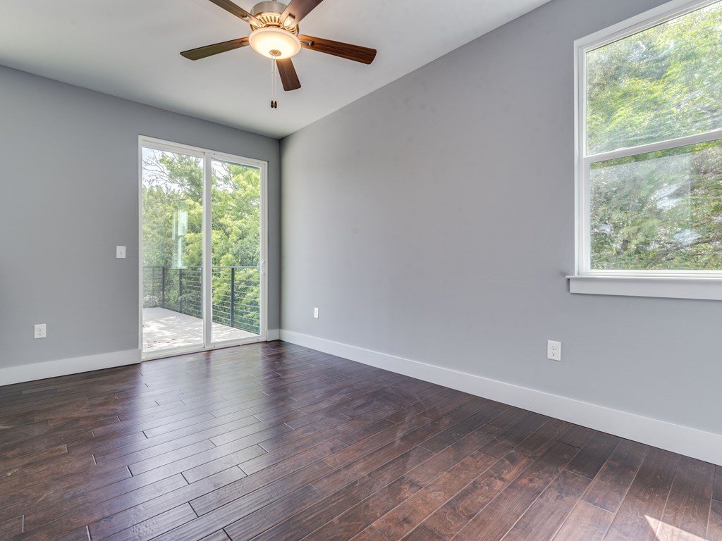 406 Post Rd Drive, Unit 1 Austin, TX 78704 - Photo 13 of 30 flex space at the top of the stairs perfect for home office use or a gameroom.