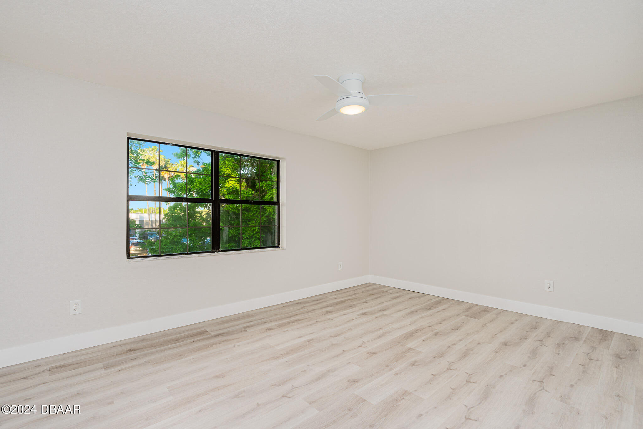 910 Big Tree Road, Unit 303 South Daytona, FL 32119 - Photo 31 of 53 30