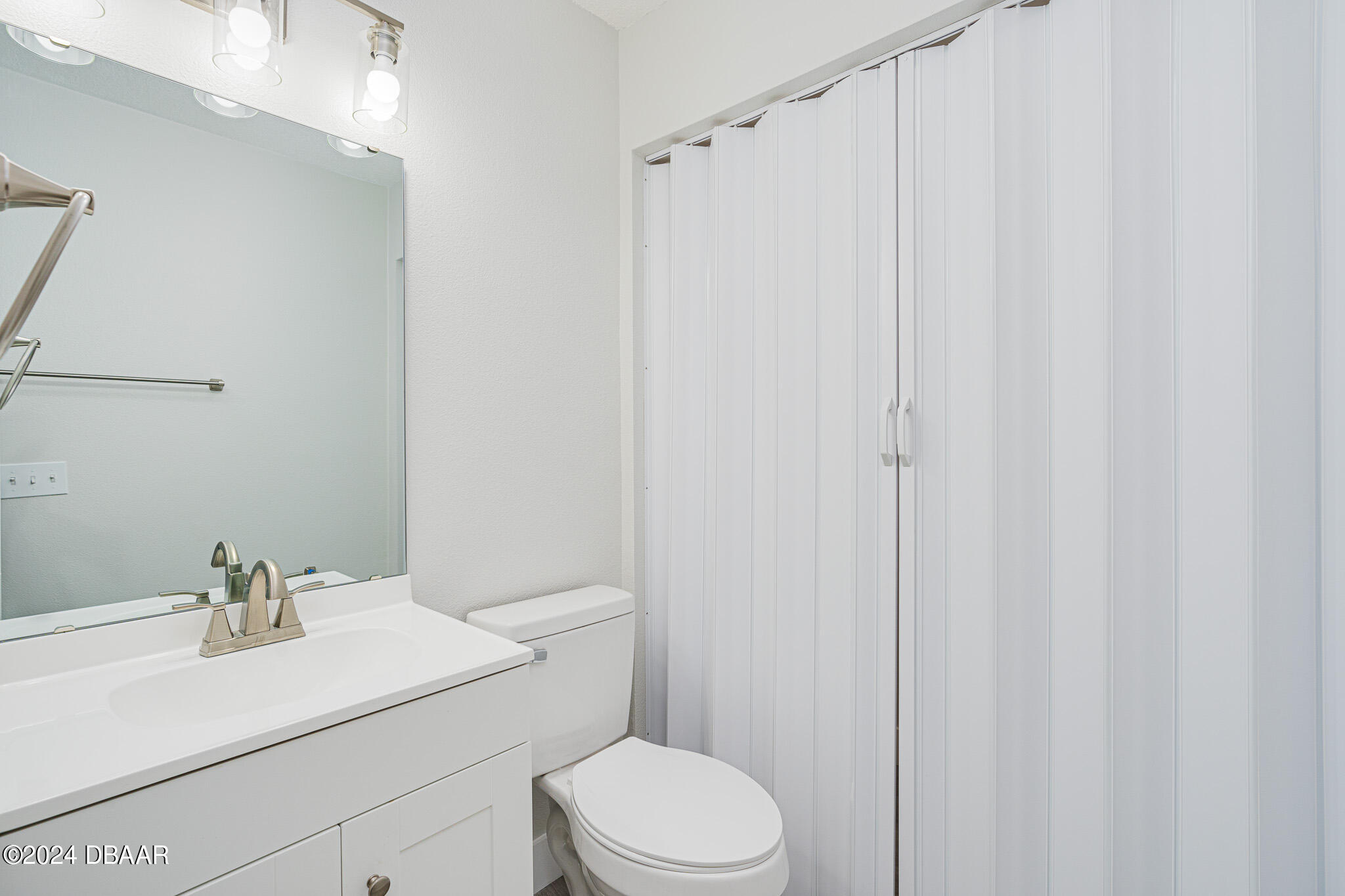 910 Big Tree Road, Unit 303 South Daytona, FL 32119 - Photo 10 of 53 09