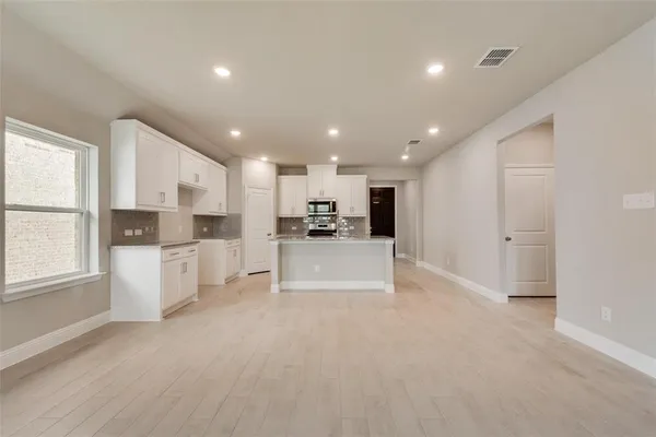 $1,950 | 3206 Ferrero Lane, Princeton, TX 75407