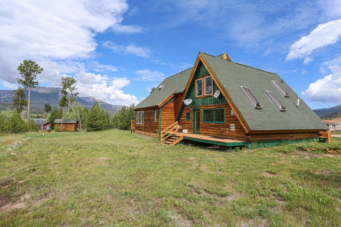 26 Raspberry Lane Silverthorne, CO 80498 - Photo 3 of 35 a view of a house with a yard