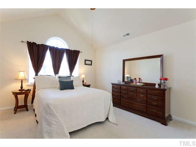 8429 Ridgebury Road Raleigh, NC 27603 - Photo 14 of 25