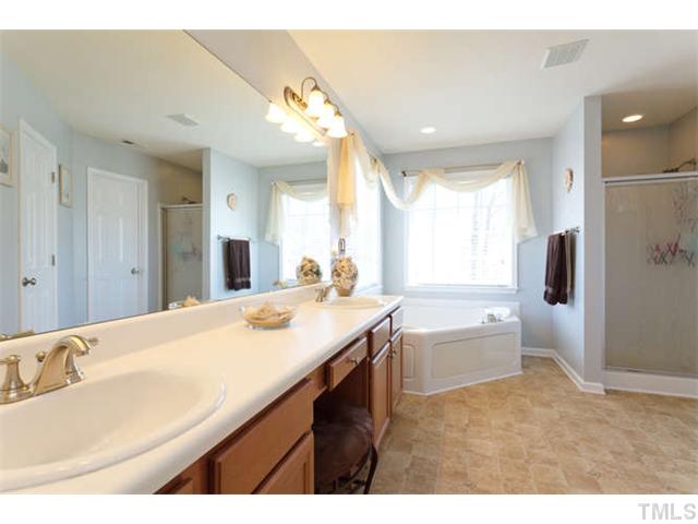 8429 Ridgebury Road Raleigh, NC 27603 - Photo 15 of 25