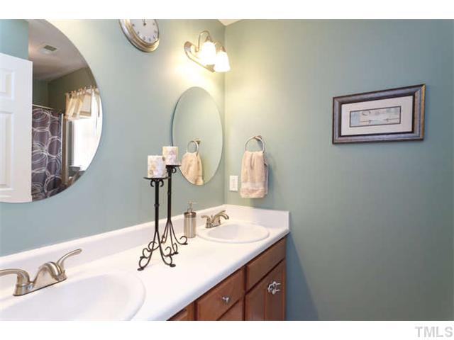 8429 Ridgebury Road Raleigh, NC 27603 - Photo 19 of 25