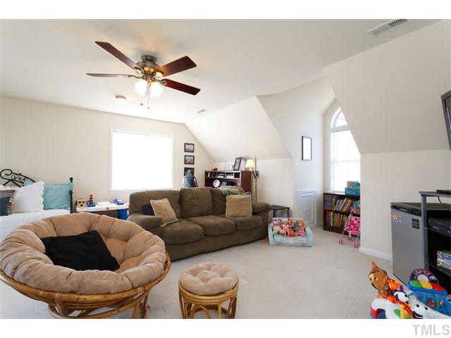 8429 Ridgebury Road Raleigh, NC 27603 - Photo 21 of 25