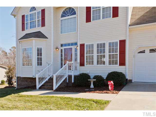 8429 Ridgebury Road Raleigh, NC 27603 - Photo 3 of 25
