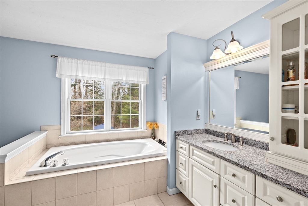 14 Hitching Post Road Lakeville, MA 02347 - Photo 18 of 42 Gallery Image 18