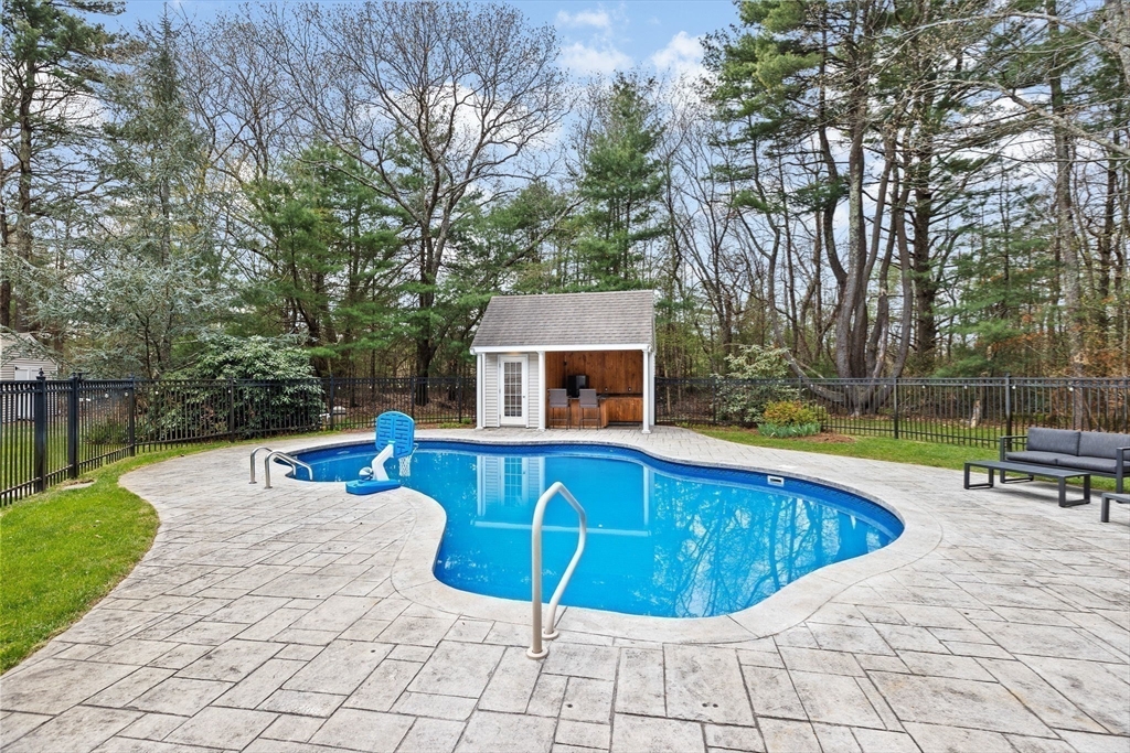 14 Hitching Post Road Lakeville, MA 02347 - Photo 32 of 42 Gallery Image 32