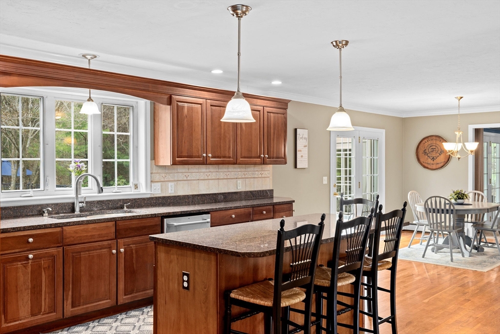 14 Hitching Post Road Lakeville, MA 02347 - Photo 4 of 42 Gallery Image 4