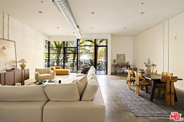 $1,175,000 | 1534 17th Street, Unit 102, Santa Monica, CA 90404