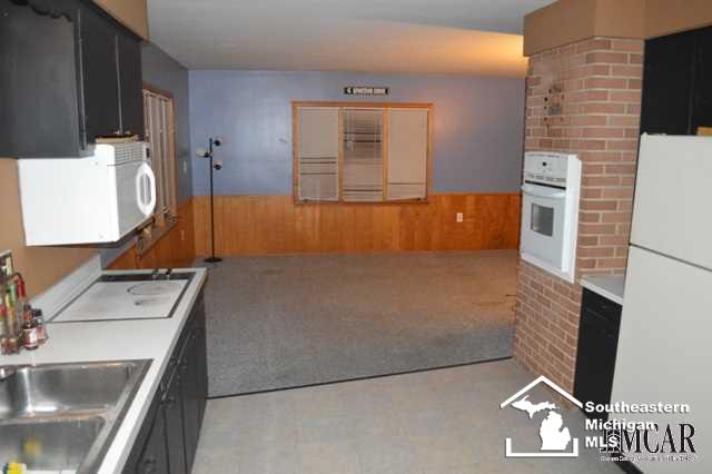1703 Carleton Rockwood Road Carleton, MI 48117 - Photo 14 of 21 21268132-13.JPG