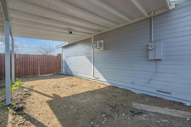 $224,200 | 12423 407th Avenue, Cutler, CA 93615