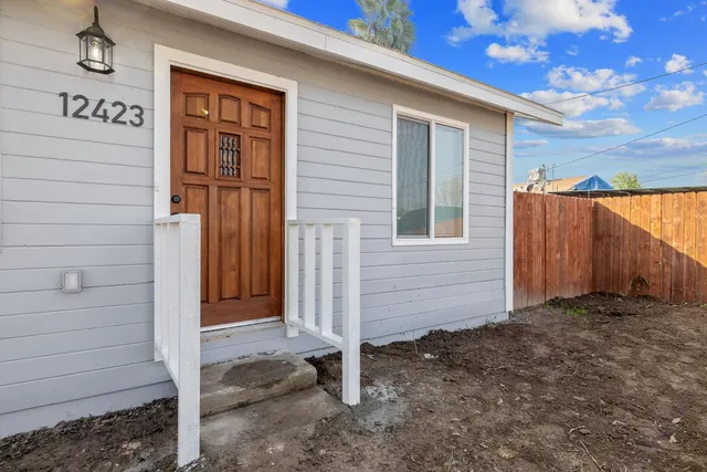 $224,200 | 12423 407th Avenue, Cutler, CA 93615