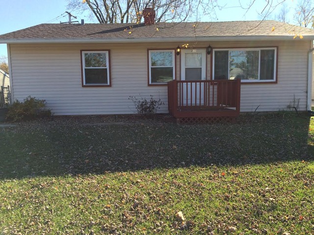 211 East Schaumburg Road Streamwood, IL 60107 - Photo 1 of 10