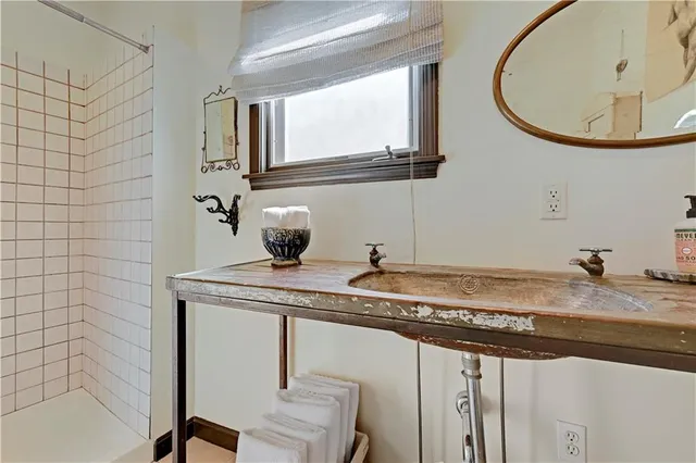 $550,000 | 1215 West 37th Street, Kansas City, MO 64111