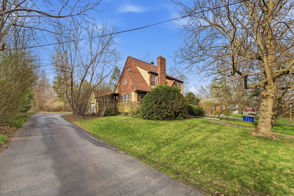 104 Spring Street Amherst, MA 01002 - Photo 2 of 36