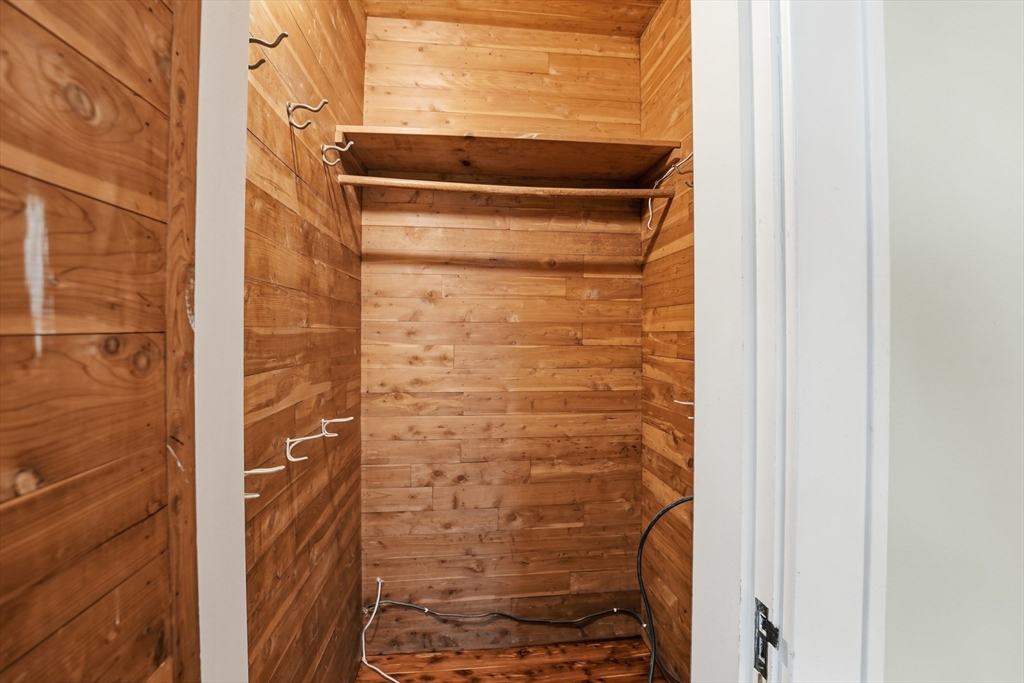 104 Spring Street Amherst, MA 01002 - Photo 25 of 36