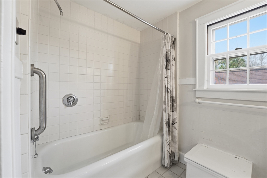 104 Spring Street Amherst, MA 01002 - Photo 26 of 36