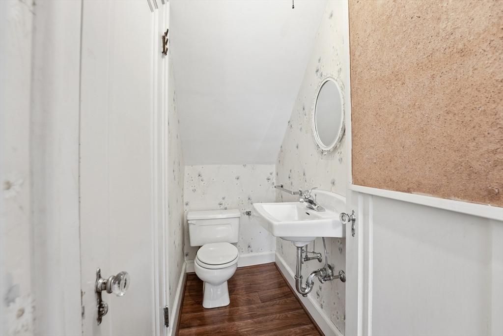 104 Spring Street Amherst, MA 01002 - Photo 28 of 36